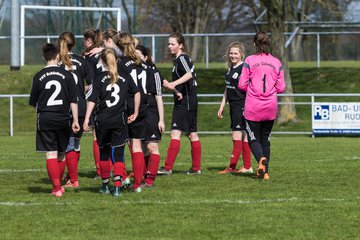 Bild 373 - wBJ SV Henstedt Ulzburg - TSV Sch�nberg : Ergebnis: 5:2